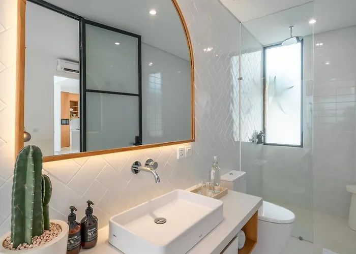 Casa Embra - Elegant 4Br Villa In Berawa, 5 Mins To Beach! Canggu (Bali)