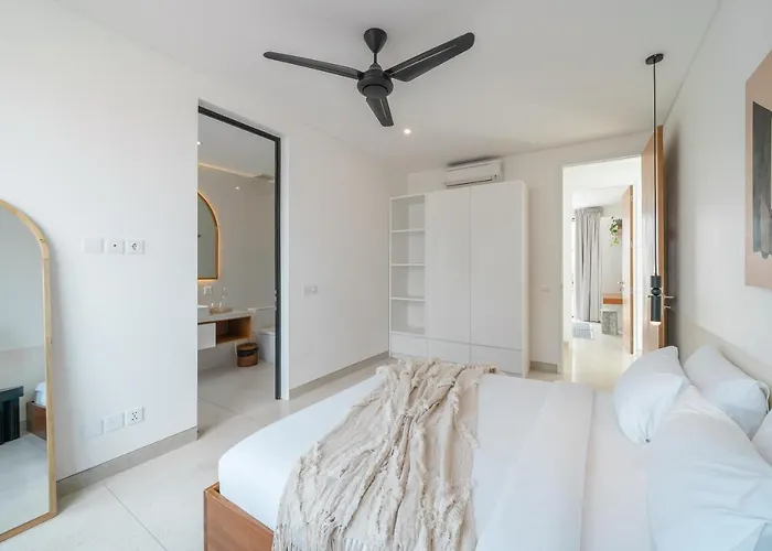 Casa Embra - Elegant 4br In Berawa, 5 Mins To Beach! Villa