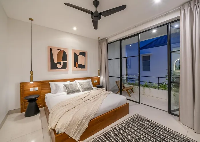 Casa Embra - Elegant 4Br Villa In Berawa, 5 Mins To Beach!