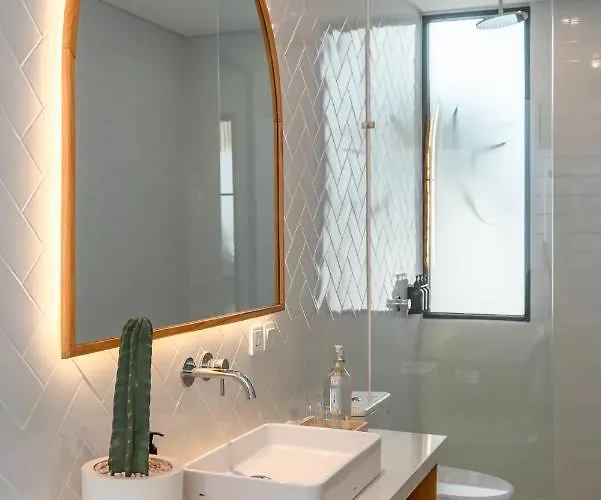 Casa Embra - Elegant 4Br Villa In Berawa, 5 Mins To Beach! Canggu (Bali)