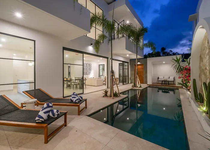 Casa Embra - Elegant 4br In Berawa, 5 Mins To Beach! *